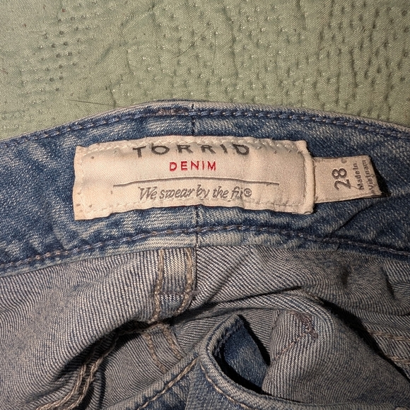 Torrid Medium Blue Ripped Boyfriend Jeans With Lace Detail - Picture 2 of 5